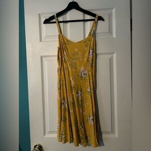 Brand: Old Navy Size: Small Color: Yellow